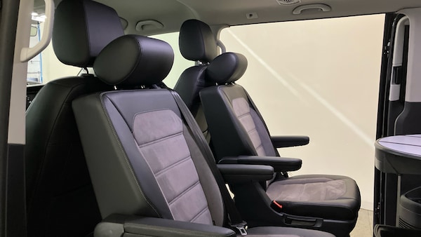 Used Volkswagen Caravelle 2021 for sale - 76205405: Photo 33