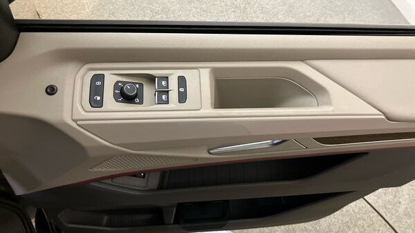 Used Volkswagen Multivan 2025 for sale - 76219609: Photo 19