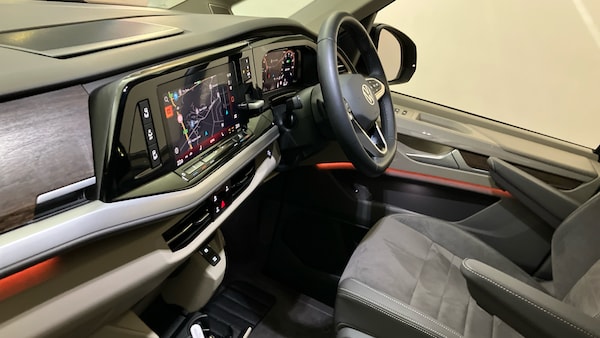 Used Volkswagen Multivan 2025 for sale - 76219609: Photo 2