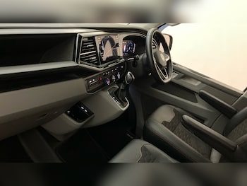 Used Volkswagen Transporter 2024 for sale - 77732294: Photo