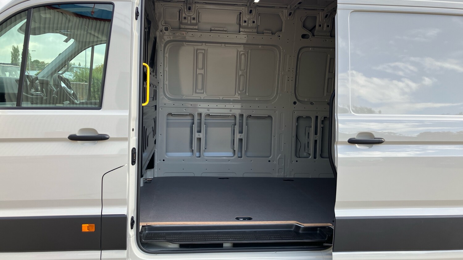 Used Volkswagen Crafter 2025 for sale - 76156508: Photo 31