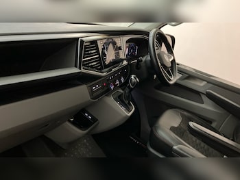 Used Volkswagen Transporter 2022 for sale - 76427818: Photo