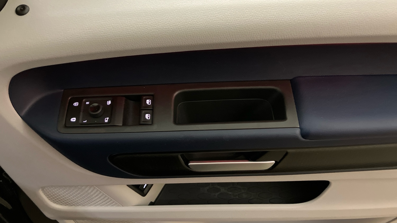Used Volkswagen ID.Buzz 2024 for sale - 76287127: Photo 19