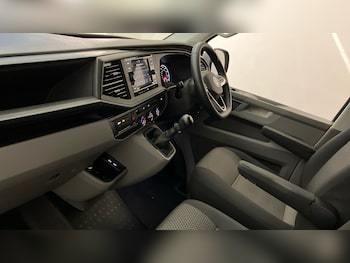 Used Volkswagen Transporter 2023 for sale - 75618845: Photo