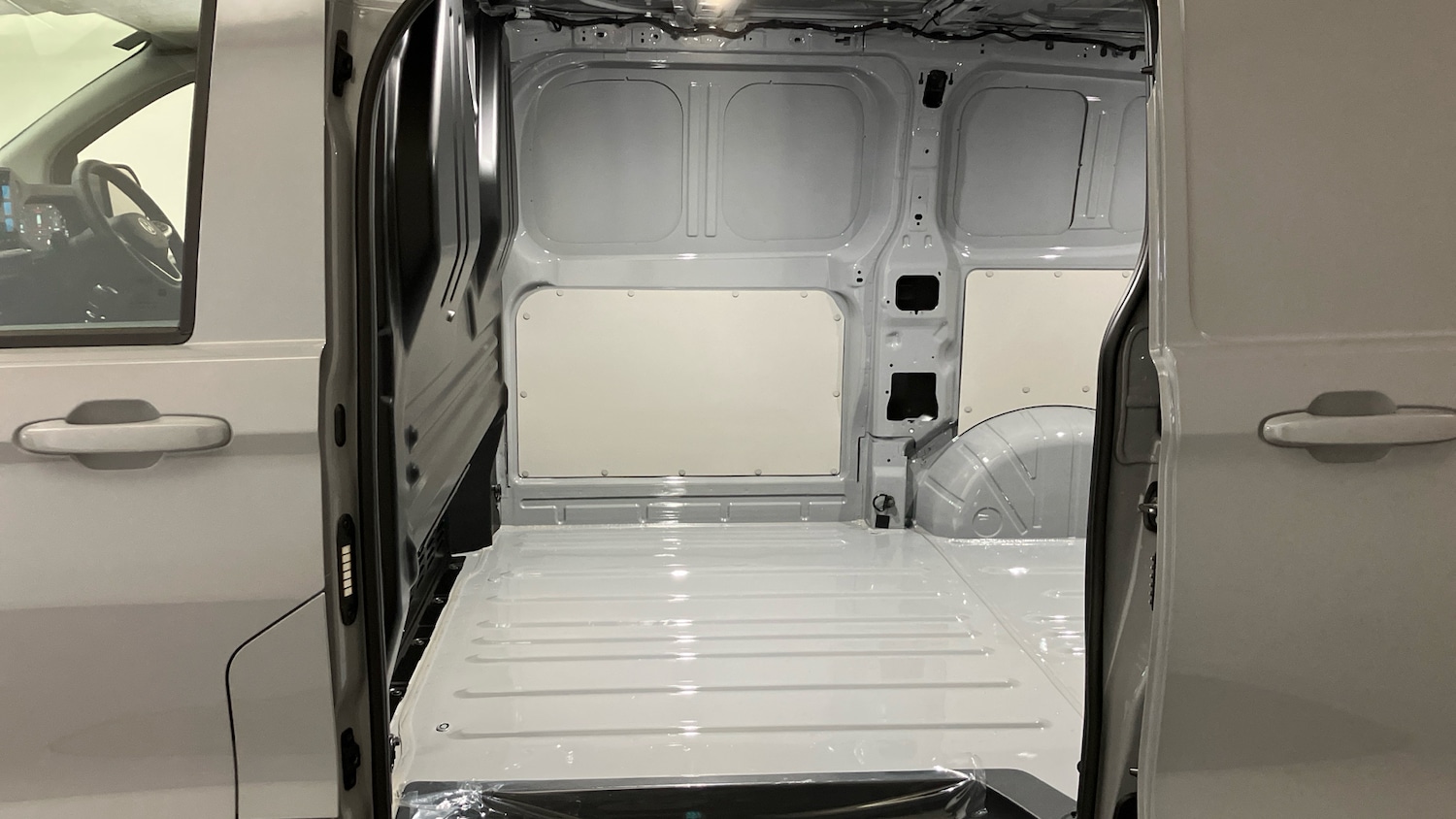 Used Volkswagen Transporter 2025 for sale - 76156509: Photo 25