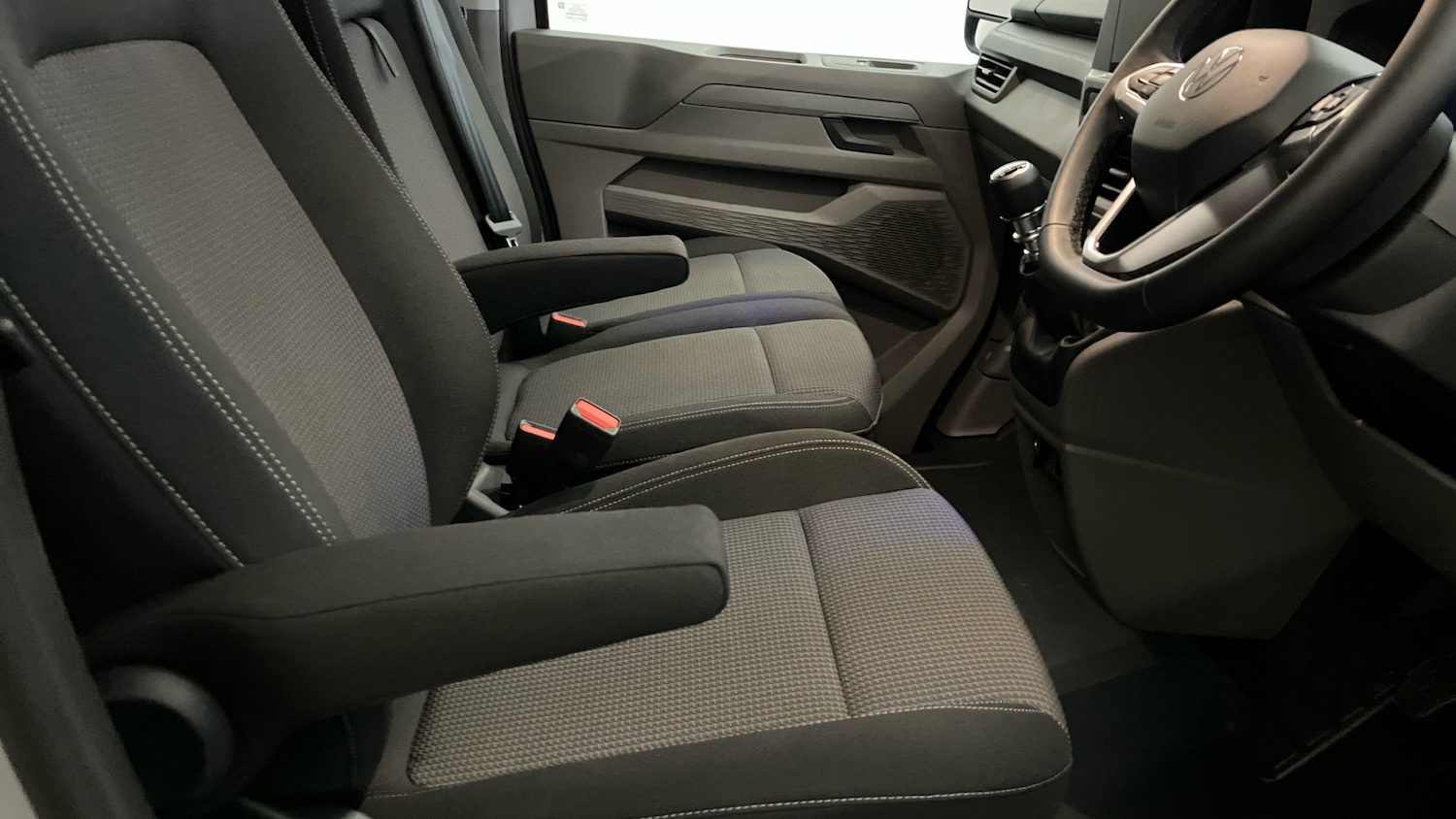 Used Volkswagen Transporter 2025 for sale - 76156509: Photo 29