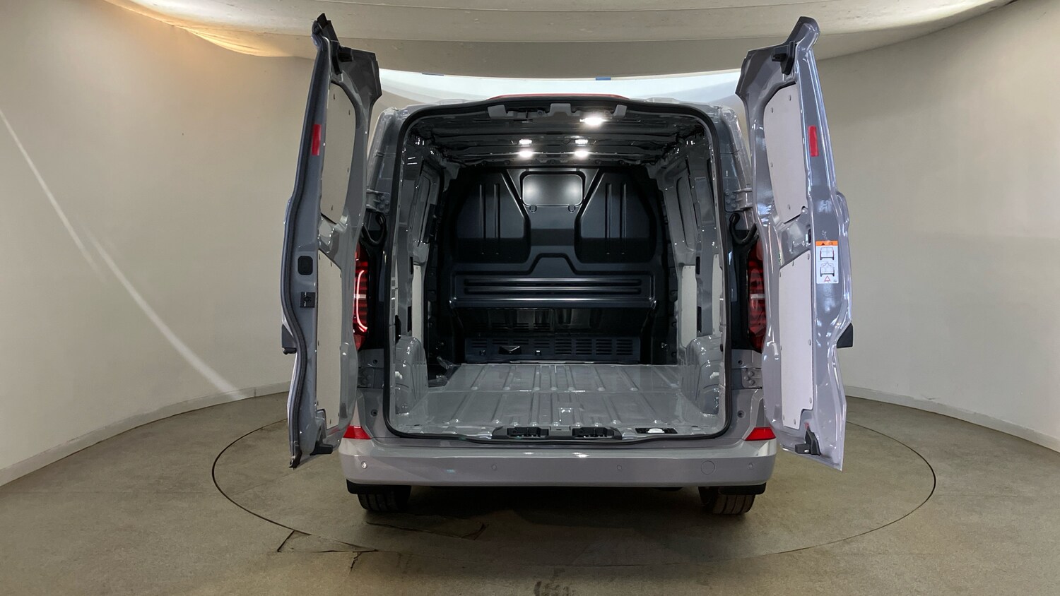 Used Volkswagen Transporter 2025 for sale - 76156509: Photo 34