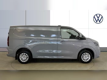 Used Volkswagen Transporter 2025 for sale - 76156509: Photo
