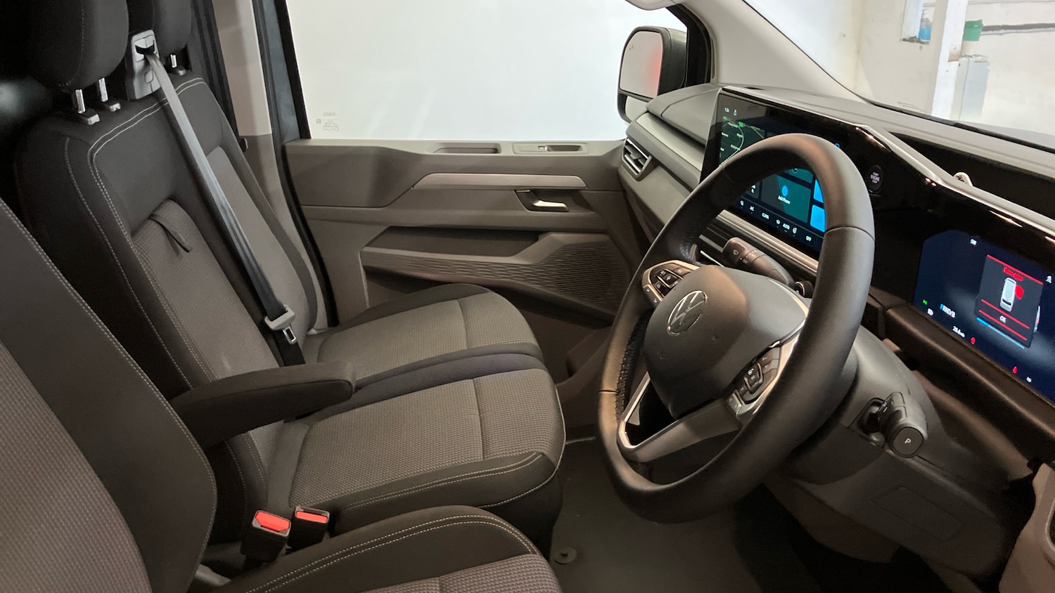 Used Volkswagen Transporter 2025 for sale - 77664863: Photo 30