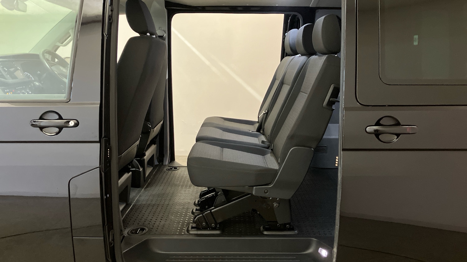 Used Volkswagen Transporter 2021 for sale - 77062050: Photo 24