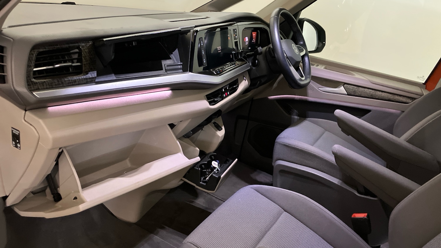 Used Volkswagen Multivan 2022 for sale - 76143542: Photo 45