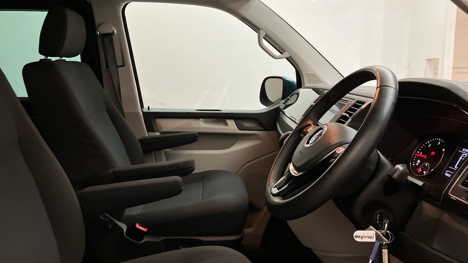 Used Volkswagen Transporter 2018 for sale - 77340283: Photo 15