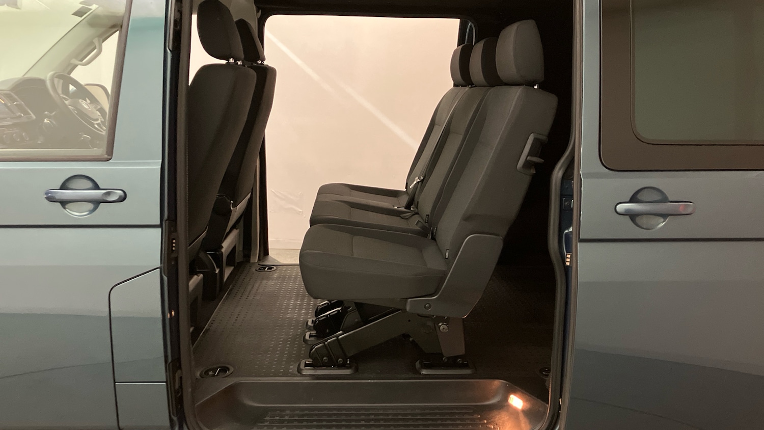 Used Volkswagen Transporter 2018 for sale - 77340283: Photo 24