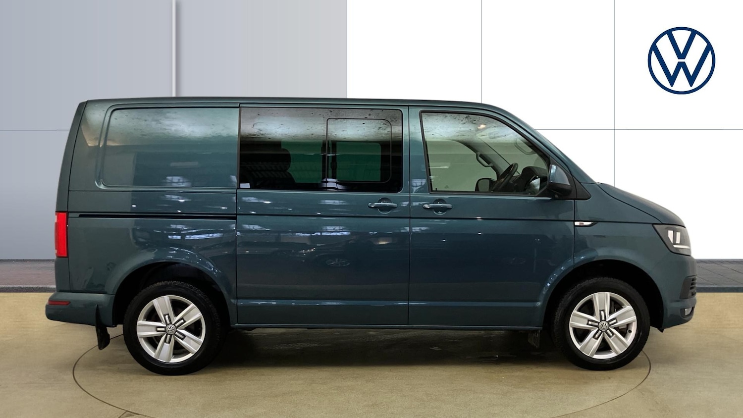 Used Volkswagen Transporter 2018 for sale - 77340283: Photo 4