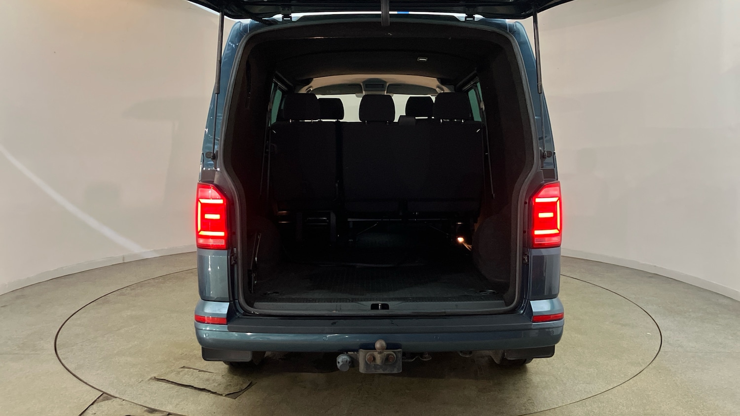 Used Volkswagen Transporter 2018 for sale - 77340283: Photo 42