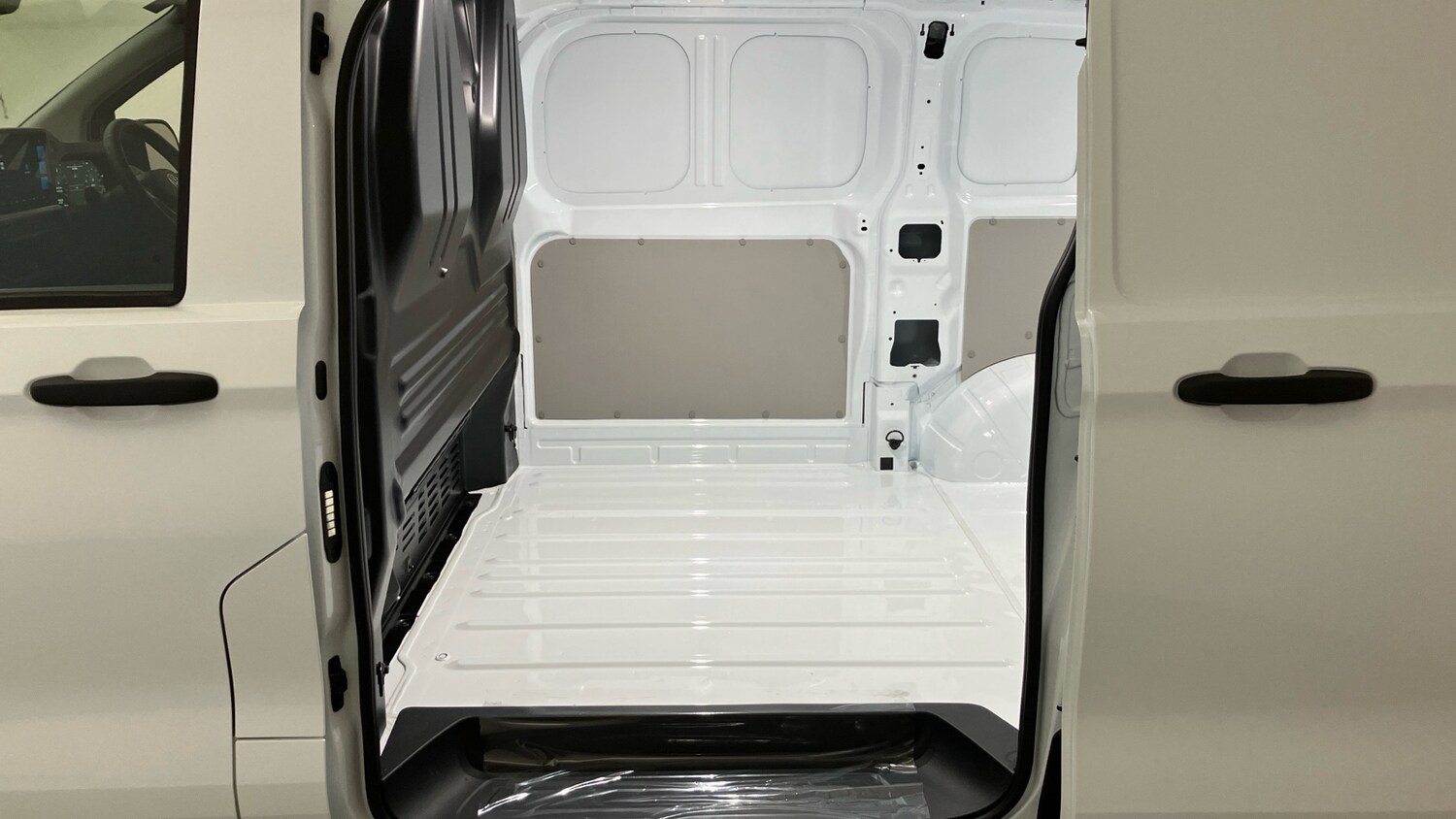 Used Volkswagen Transporter 2025 for sale - 76181294: Photo 25