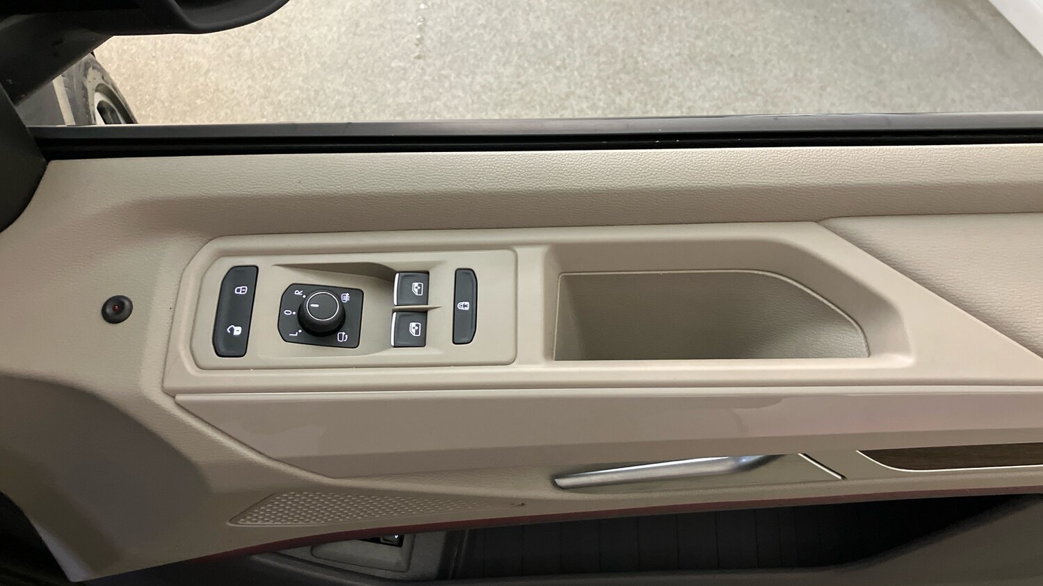 Used Volkswagen Multivan 2025 for sale - 76555653: Photo 19