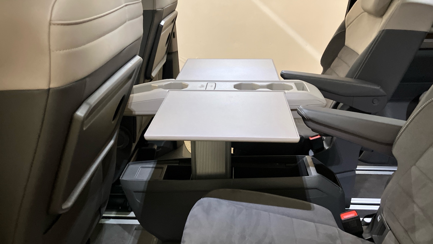 Used Volkswagen Multivan 2025 for sale - 76555653: Photo 26