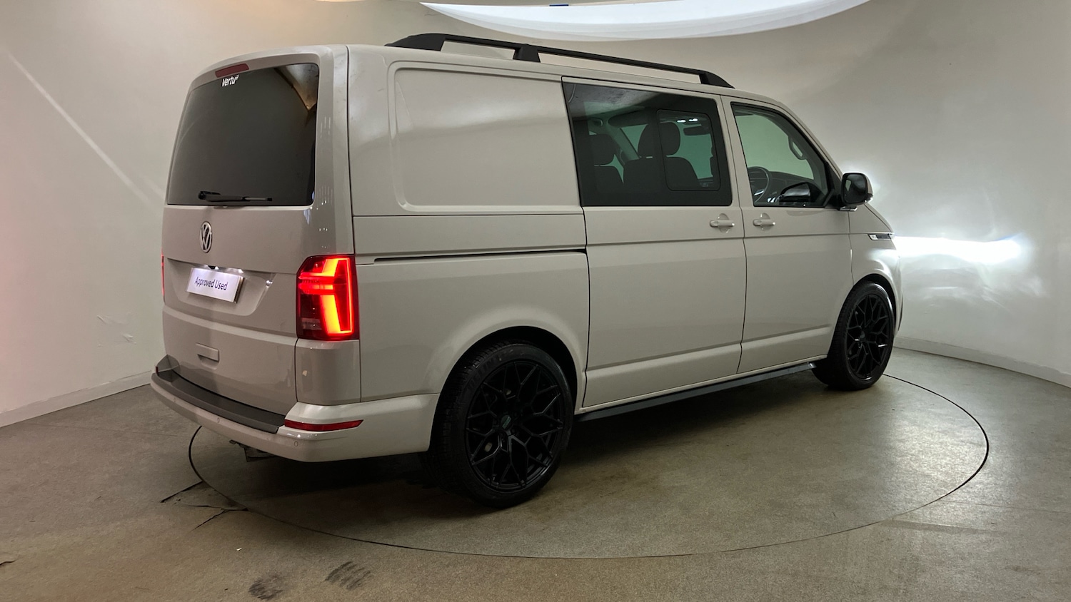 Used Volkswagen Transporter 2023 for sale - 76589705: Photo 30