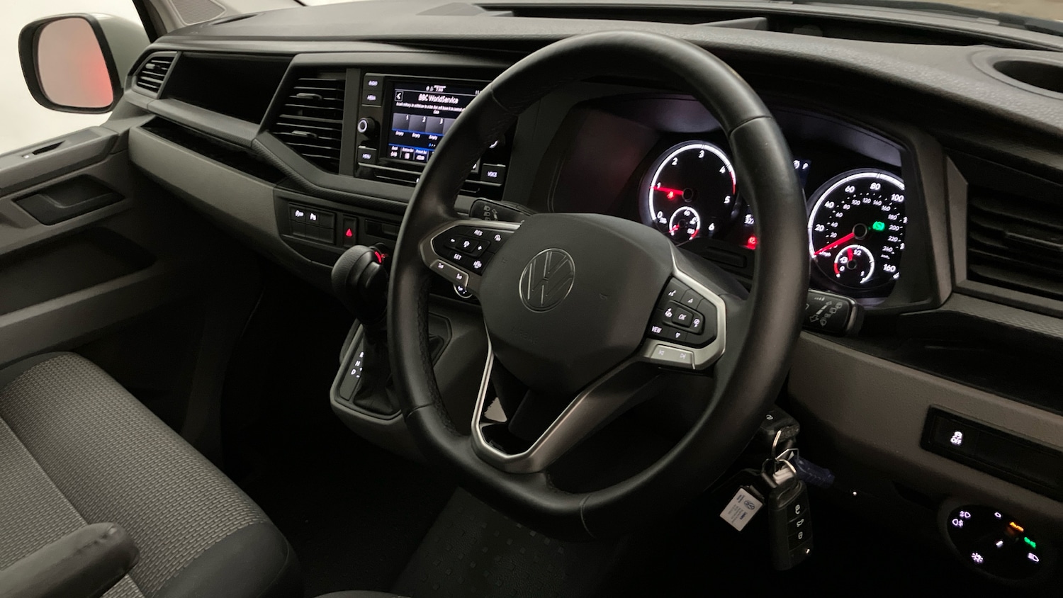 Used Volkswagen Transporter 2023 for sale - 76589705: Photo 6