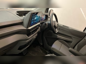 Used Volkswagen Transporter 2025 for sale - 76984605: Photo