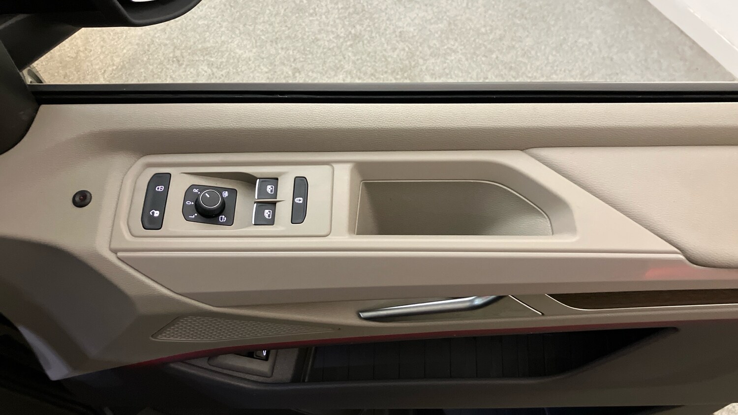 Used Volkswagen Multivan 2025 for sale - 76452650: Photo 19