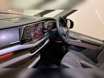 Used Volkswagen Multivan 2025 for sale - 76452650: Photo