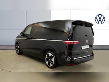 Used Volkswagen Multivan 2025 for sale - 76452650: Photo