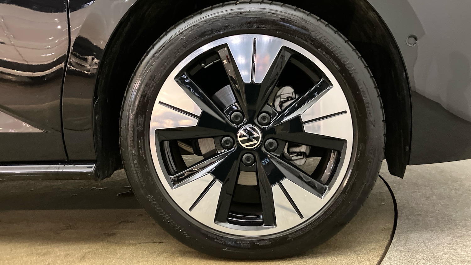 Used Volkswagen Multivan 2025 for sale - 76452650: Photo 5