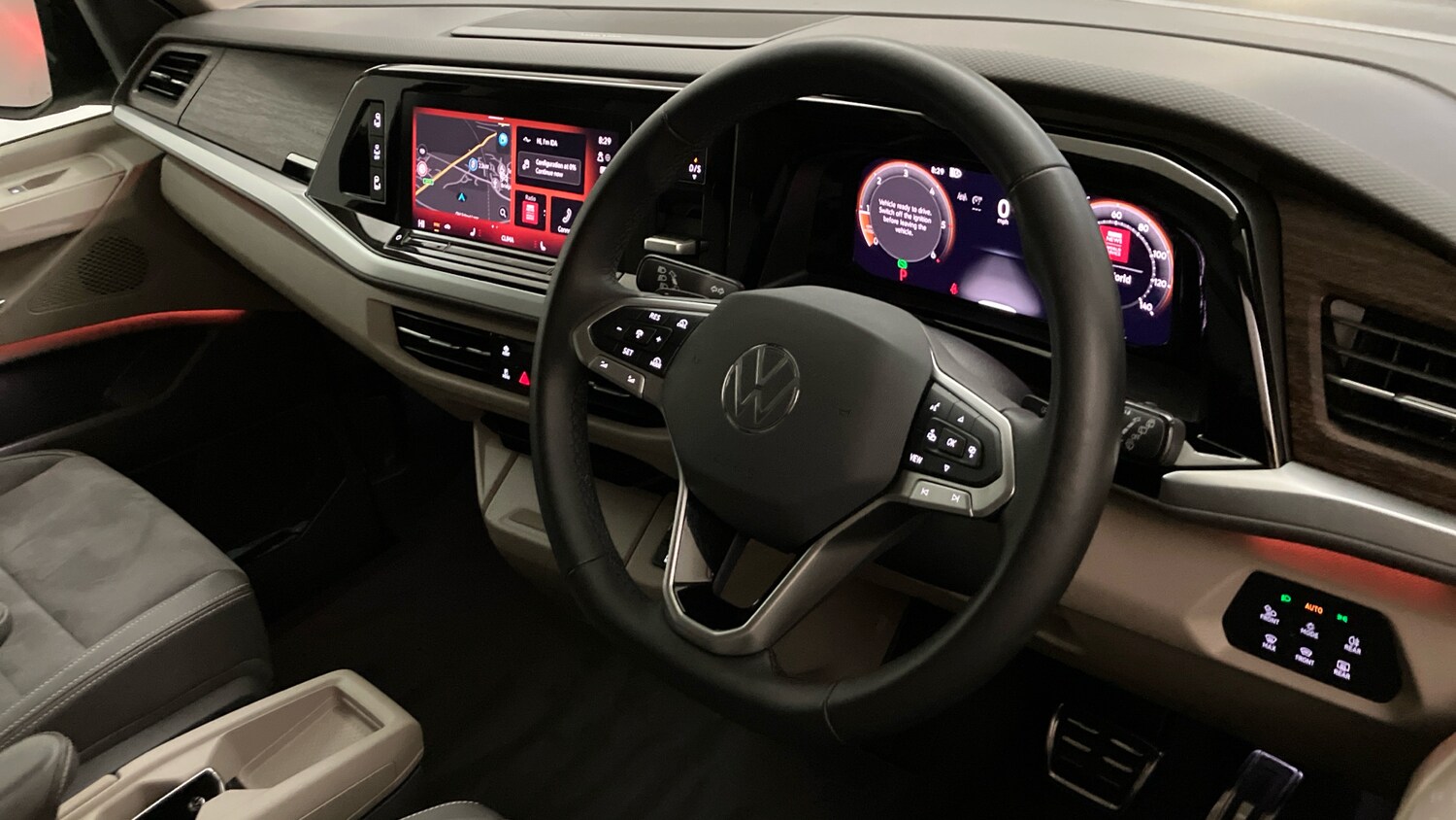 Used Volkswagen Multivan 2025 for sale - 76452650: Photo 6