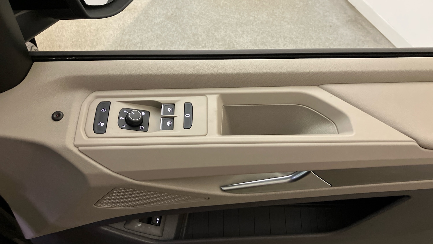 Used Volkswagen Multivan 2025 for sale - 76363265: Photo 19