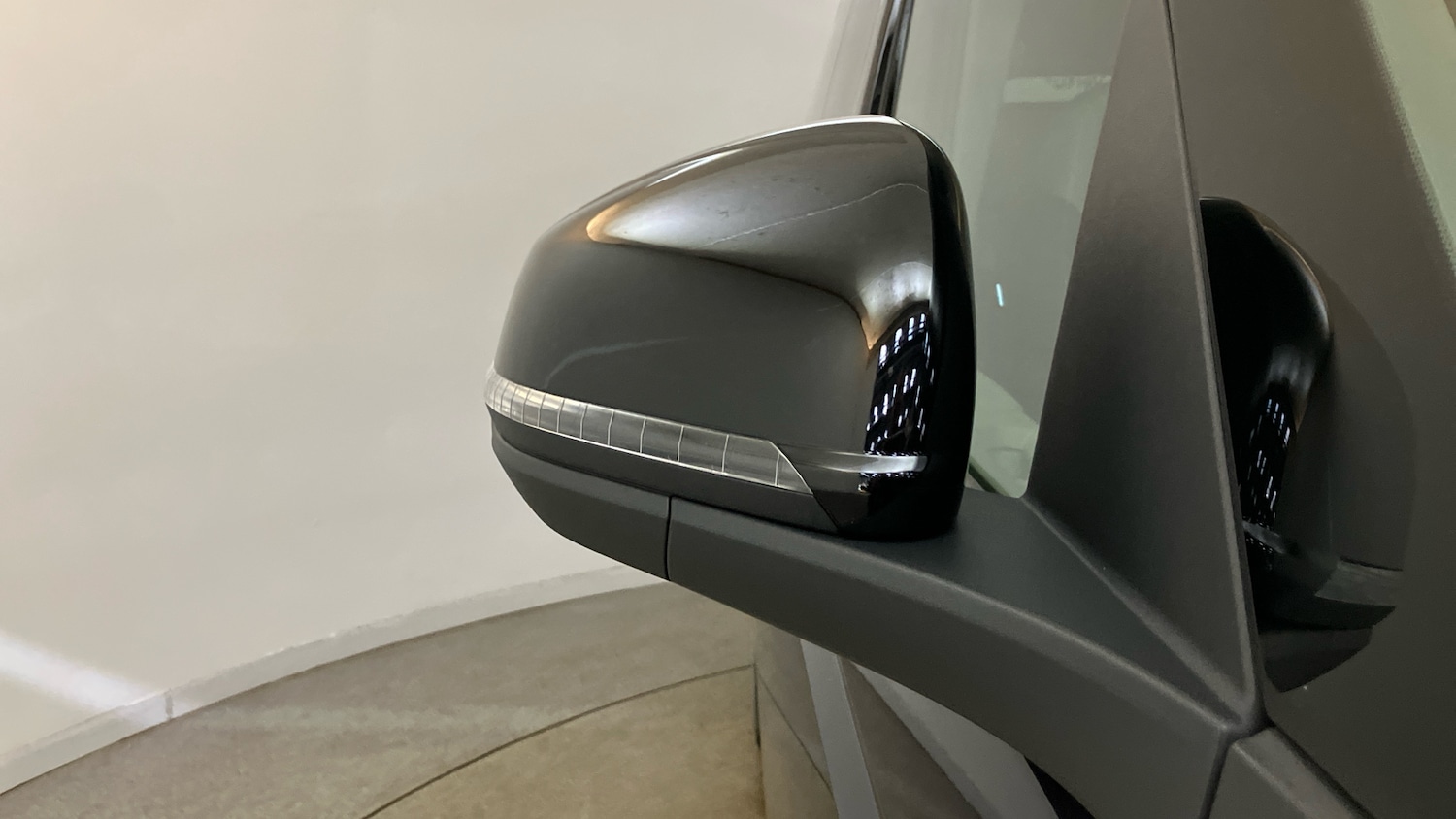 Used Volkswagen Multivan 2025 for sale - 76363265: Photo 32