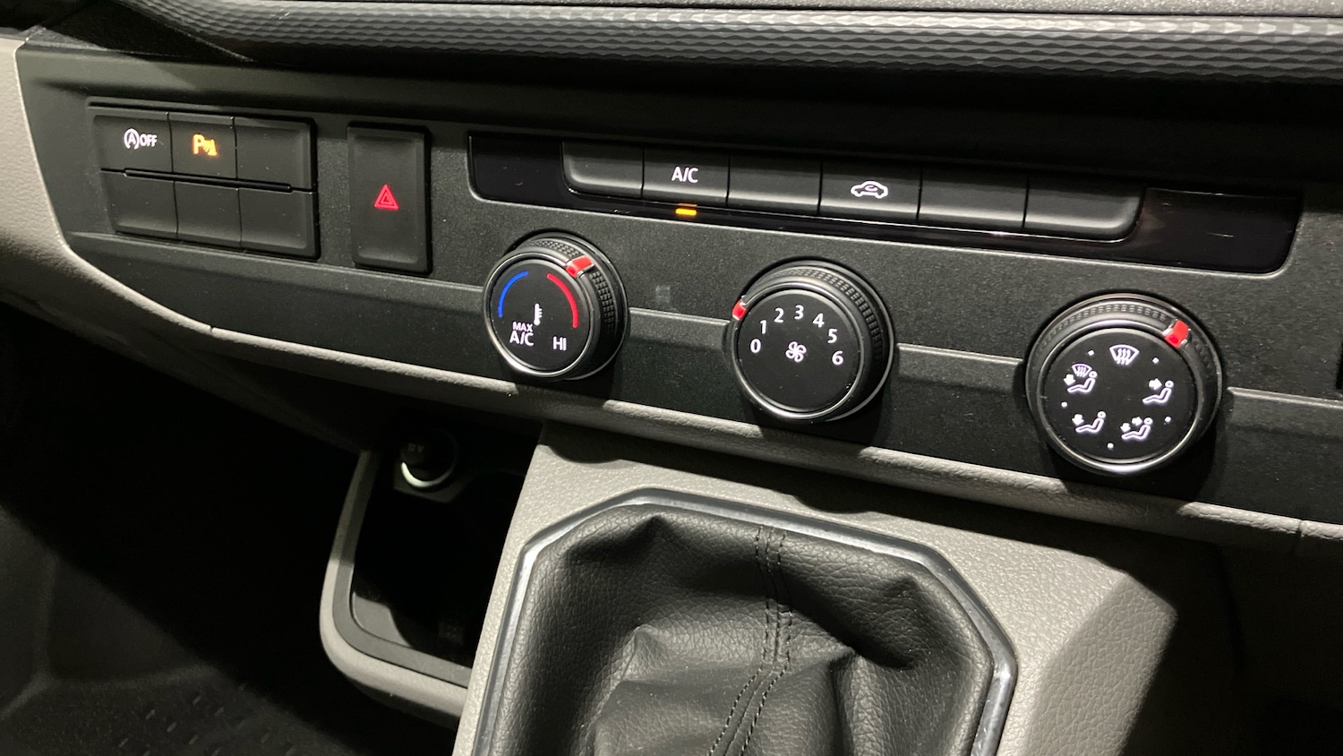 Used Volkswagen Transporter 2023 for sale - 78176379: Photo 13