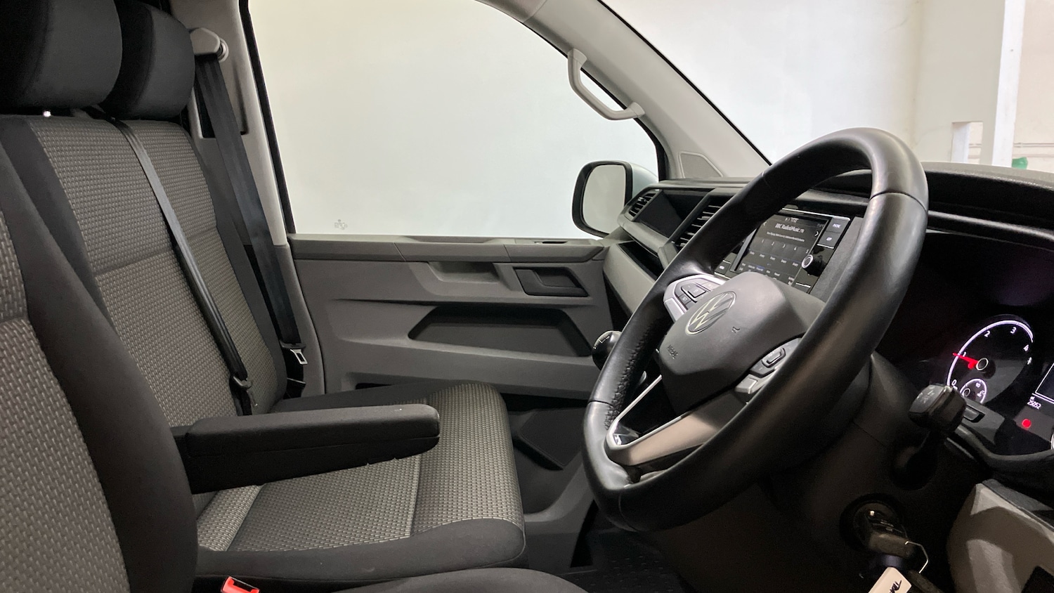 Used Volkswagen Transporter 2023 for sale - 78176379: Photo 15