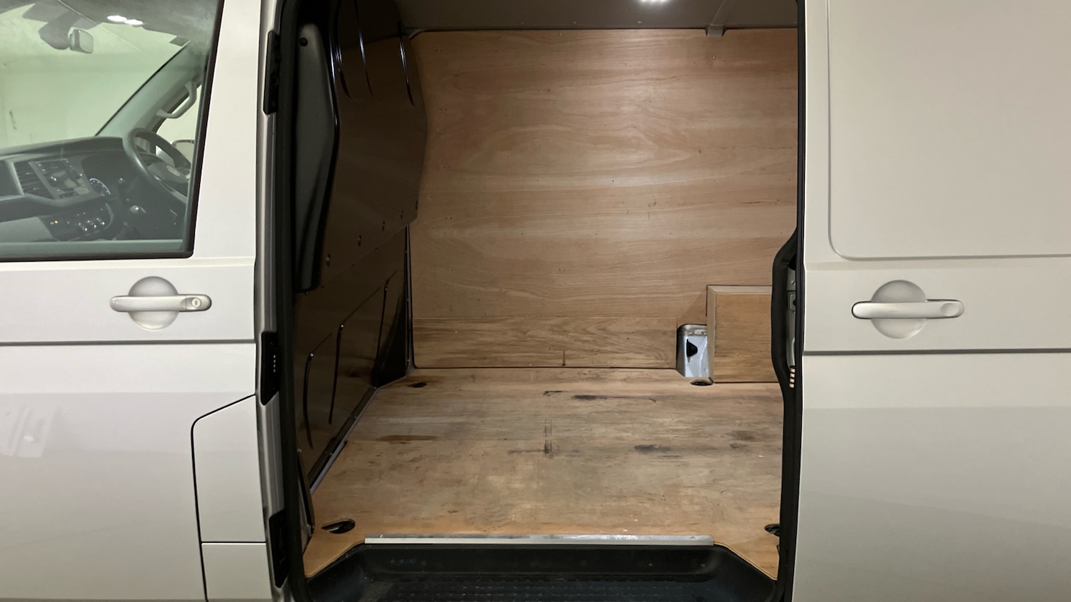 Used Volkswagen Transporter 2023 for sale - 78176379: Photo 26