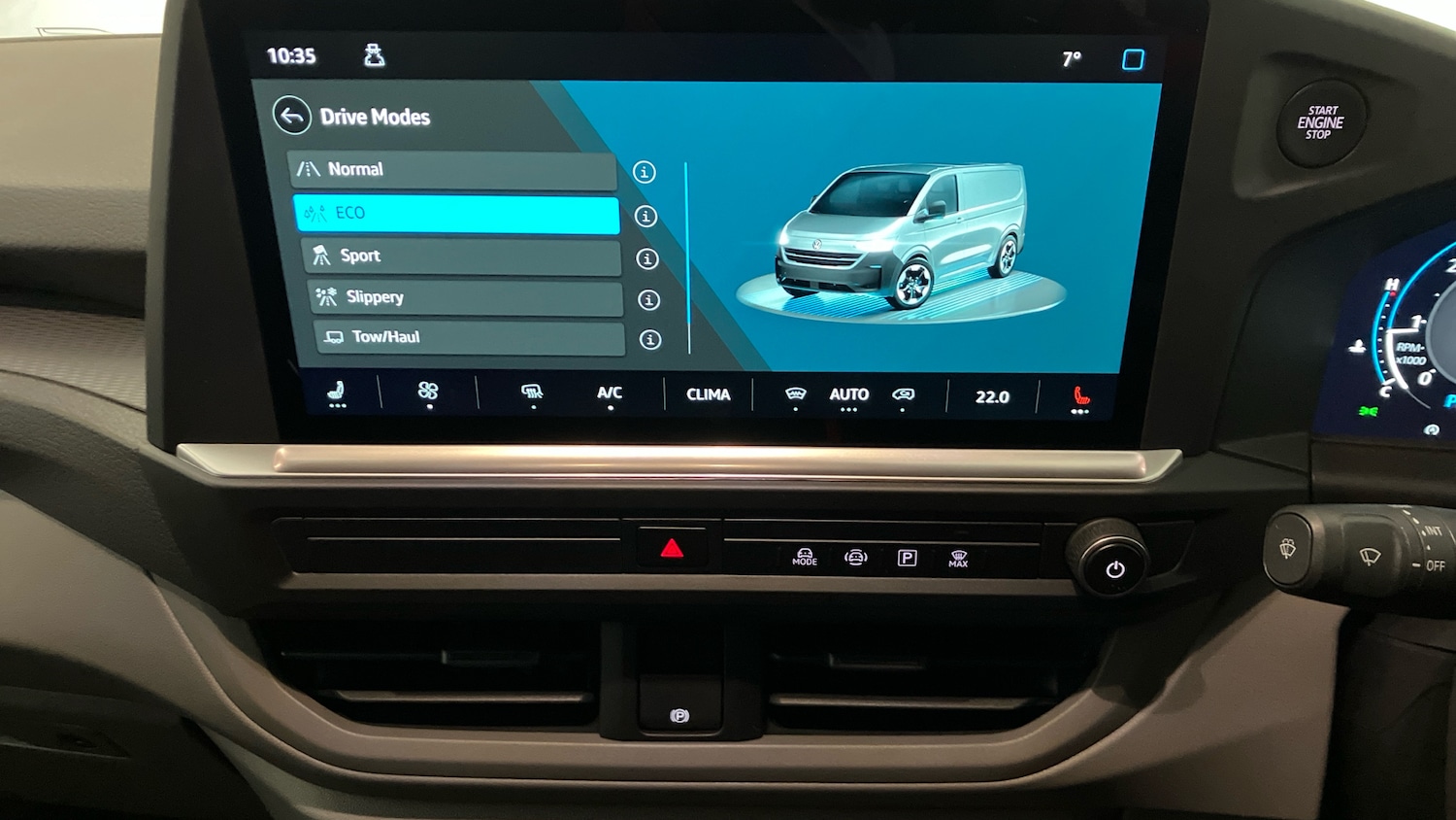 Used Volkswagen Transporter 2025 for sale - 77640491: Photo 41