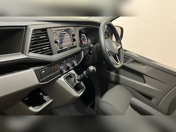 Used Volkswagen Transporter 2022 for sale - 77846281: Photo