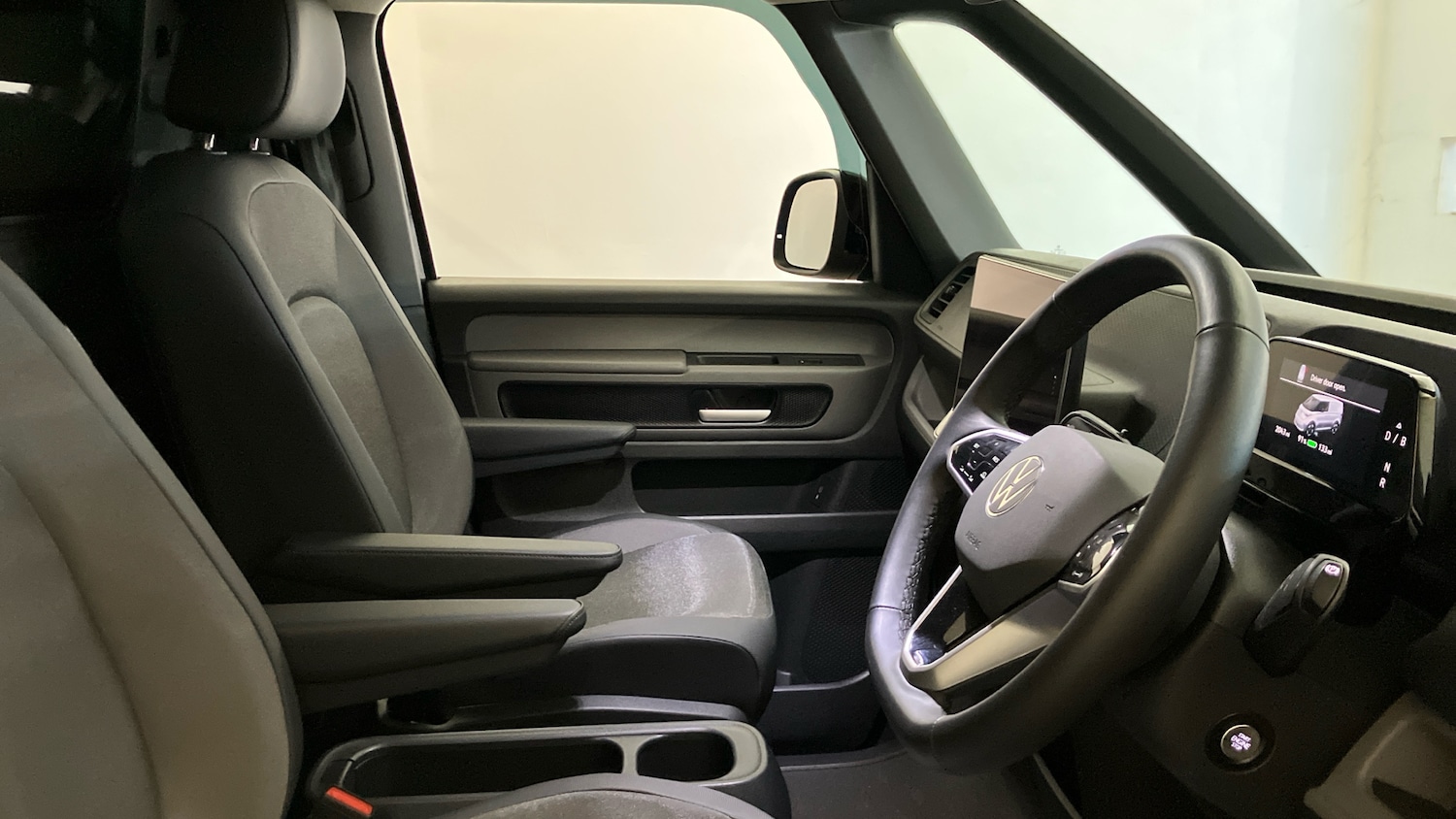 Used Volkswagen ID.Buzz 2025 for sale - 76722736: Photo 15