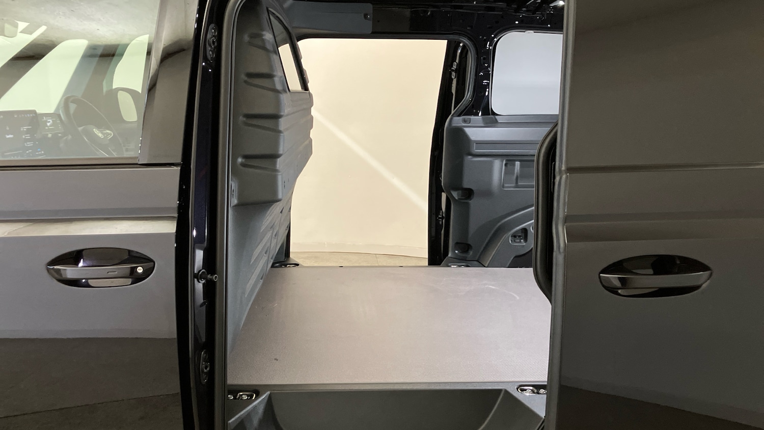 Used Volkswagen ID.Buzz 2025 for sale - 76722736: Photo 35