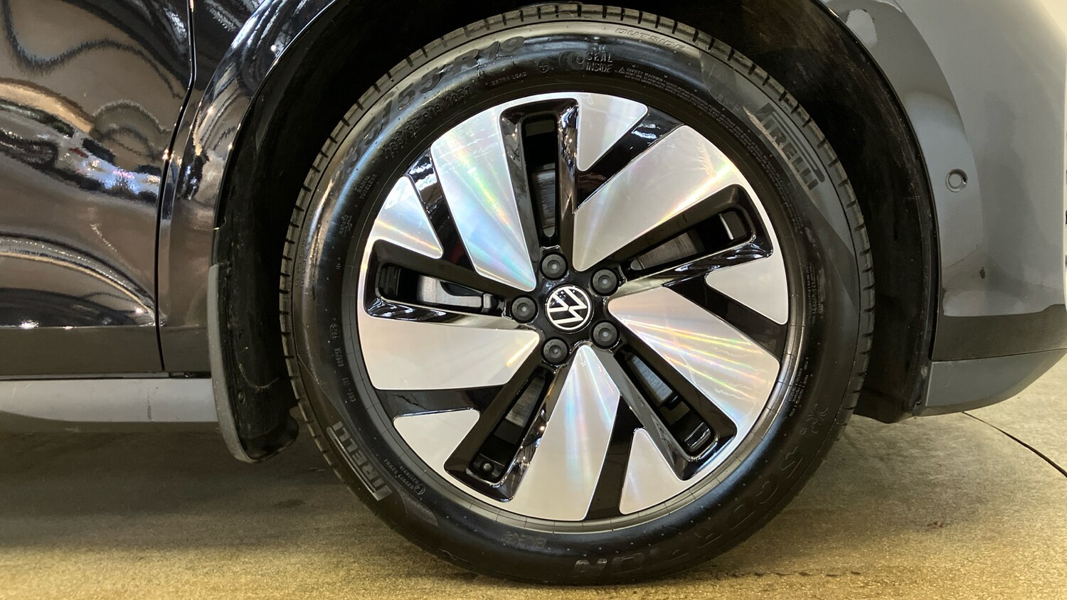 Used Volkswagen ID.Buzz 2025 for sale - 76722736: Photo 5