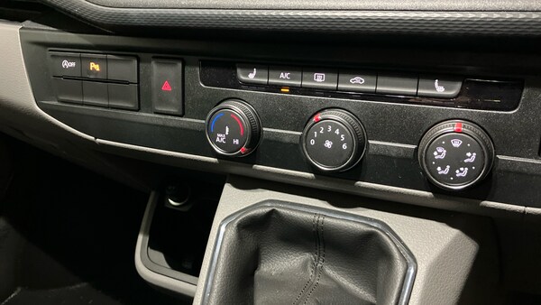 Used Volkswagen Transporter 2024 for sale - 76143062: Photo 13