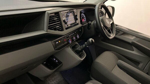 Used Volkswagen Transporter 2024 for sale - 76143062: Photo 2