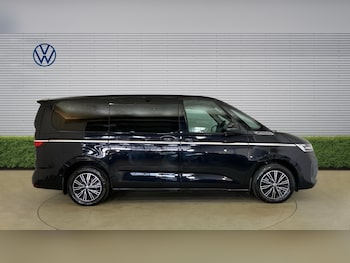 Used Volkswagen Multivan 2023 for sale - 78457041: Photo