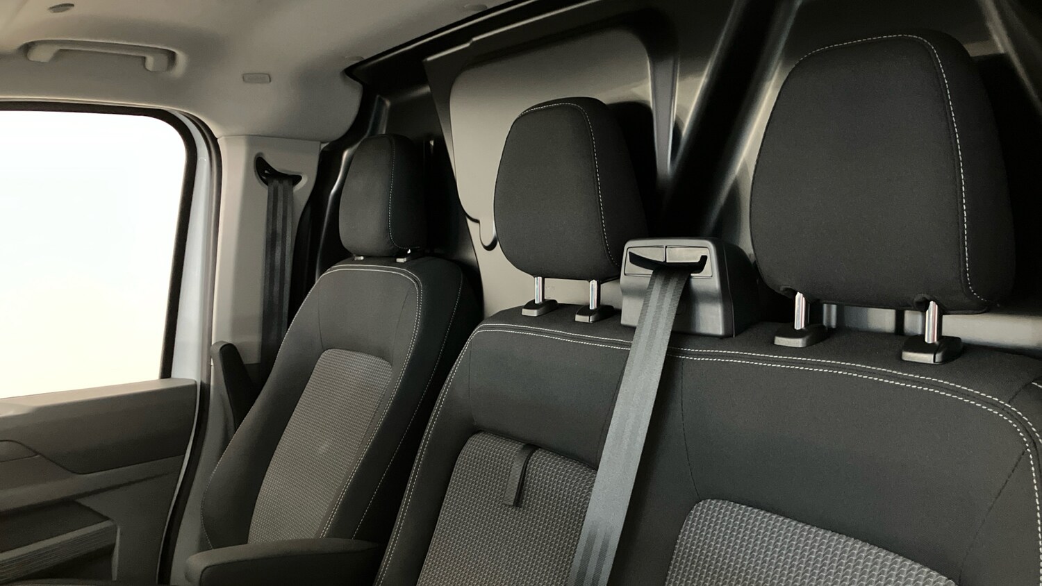 Used Volkswagen Transporter 2025 for sale - 77365123: Photo 16