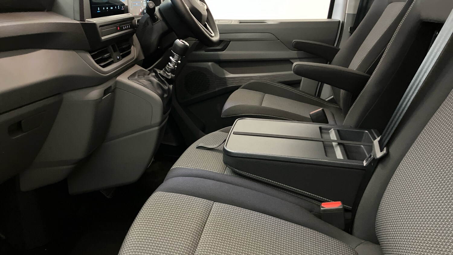 Used Volkswagen Transporter 2025 for sale - 77365123: Photo 26