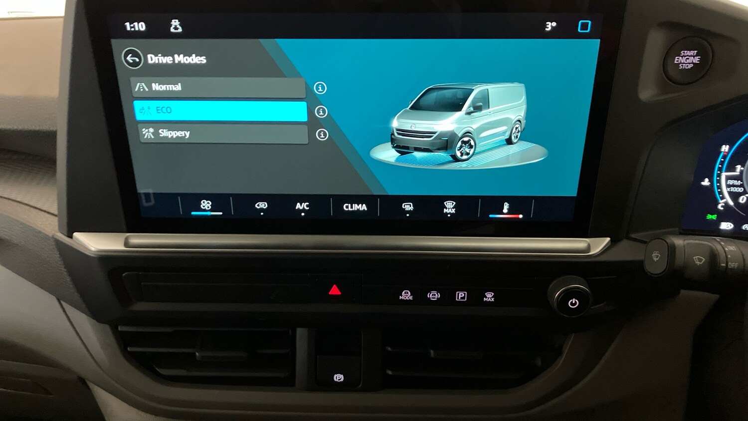 Used Volkswagen Transporter 2025 for sale - 77365123: Photo 38