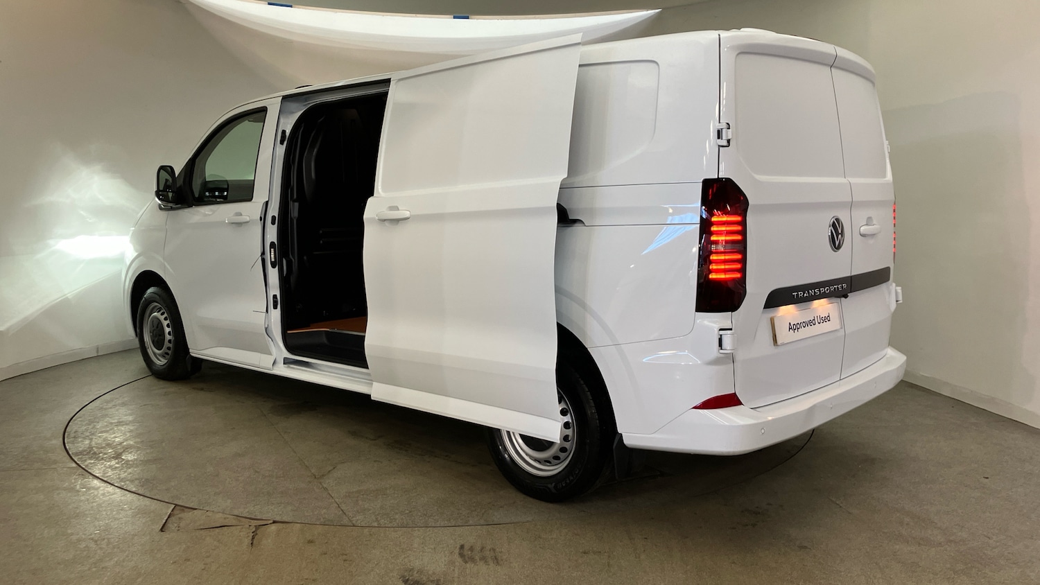 Used Volkswagen Transporter 2025 for sale - 77365123: Photo 44