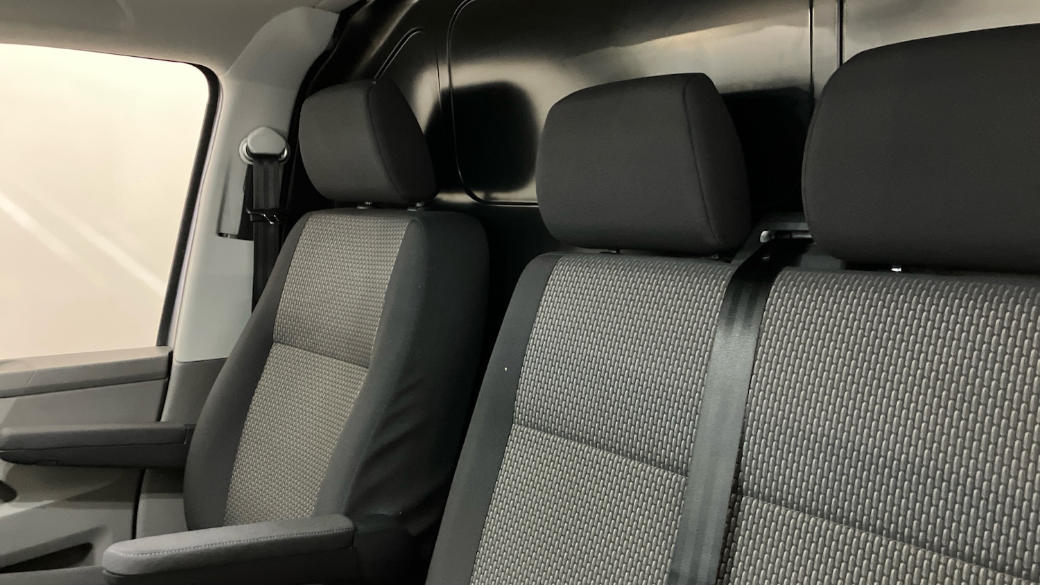 Used Volkswagen Transporter 2022 for sale - 76737929: Photo 16