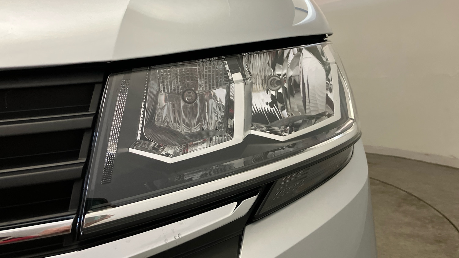 Used Volkswagen Transporter 2022 for sale - 76737929: Photo 31