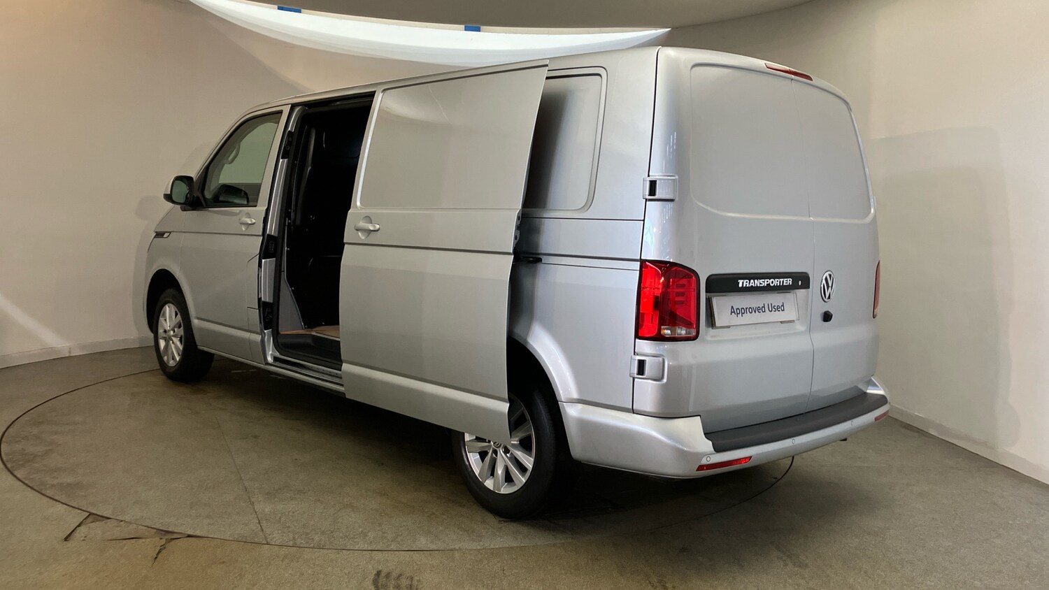 Used Volkswagen Transporter 2022 for sale - 76737929: Photo 35